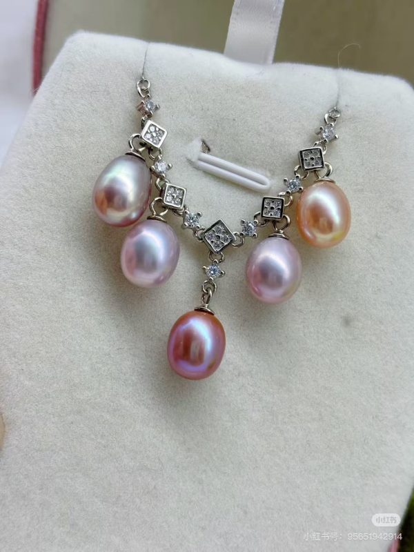 Aurora Bowknot Pearl Silver Necklace - Image 2